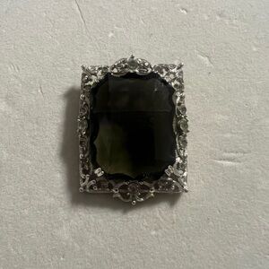 Sarah Coventry Dark green and Silver colored Brooch/pendant